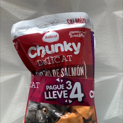 AMARRE POUCH CHUNKY GATOS